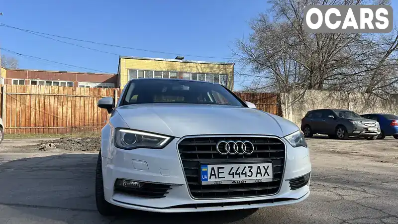 Седан Audi A3 2015 1.6 л. Автомат обл. Дніпропетровська, Дніпро (Дніпропетровськ) - Фото 1/14