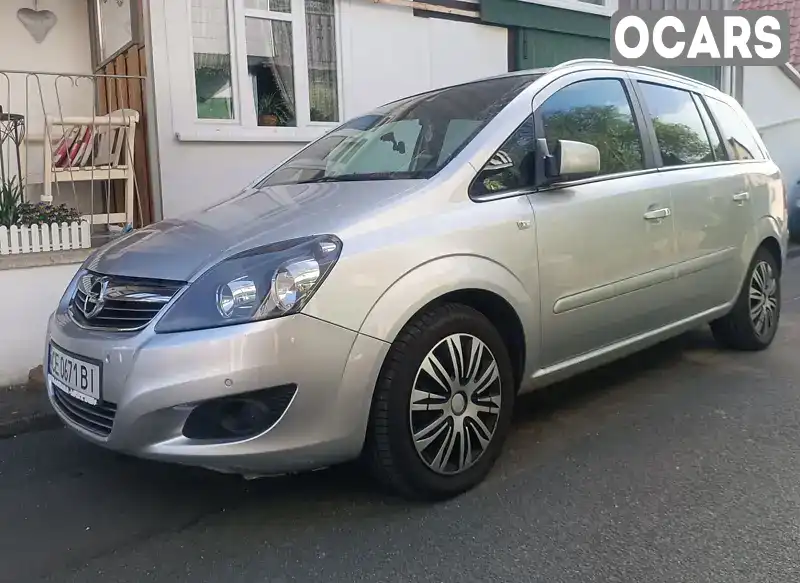 Минивэн Opel Zafira 2013 1.7 л. Ручная / Механика обл. Черновицкая, Черновцы - Фото 1/21