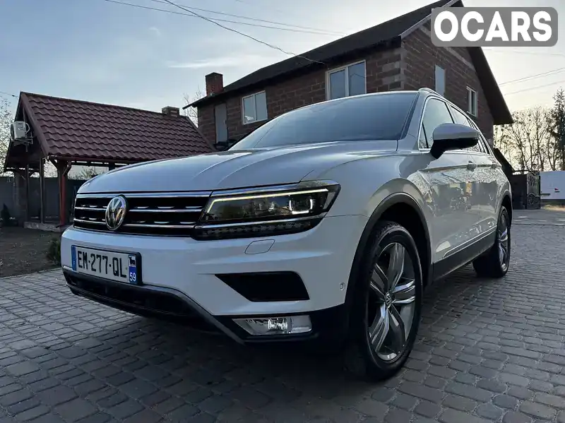 Позашляховик / Кросовер Volkswagen Tiguan 2017 2 л. Автомат обл. Рівненська, Дубно - Фото 1/21