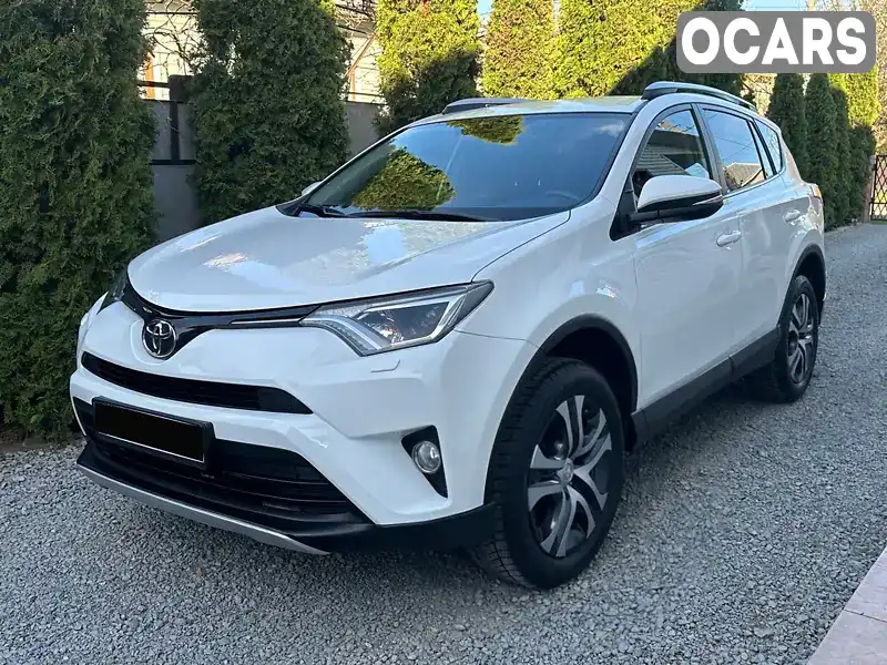 Позашляховик / Кросовер Toyota RAV4 2018 1.99 л. Автомат обл. Чернівецька, Кельменці - Фото 1/21