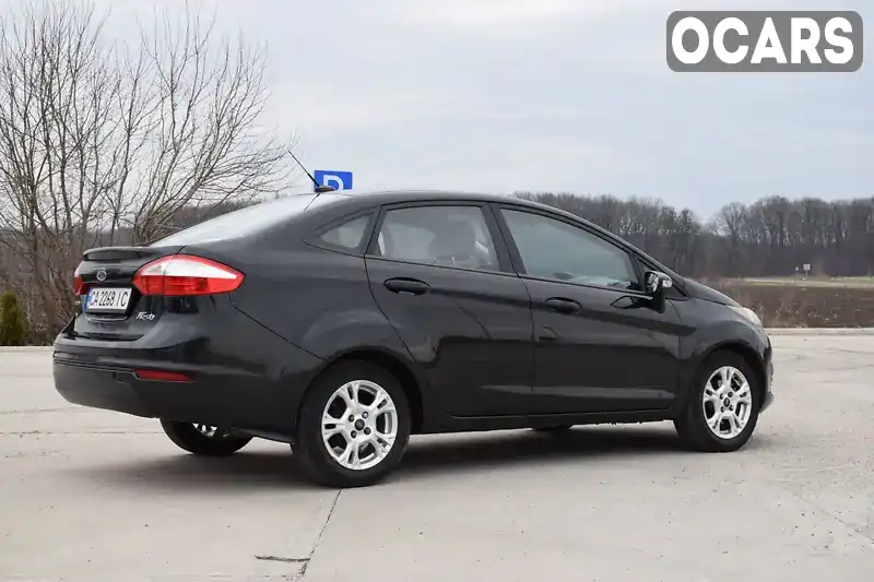 Седан Ford Fiesta 2014 1.6 л. Автомат обл. Київська, Київ - Фото 1/21