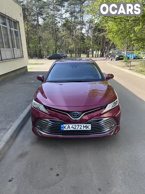 Седан Toyota Camry 2018 2.49 л. Автомат обл. Київська, Київ - Фото 1/11