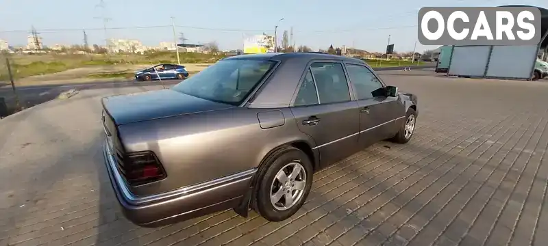 Седан Mercedes-Benz E-Class 1994 2.5 л. Автомат обл. Одесская, Одесса - Фото 1/21