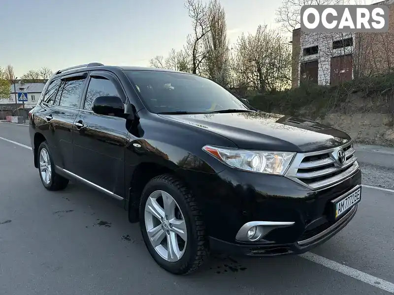 Позашляховик / Кросовер Toyota Highlander 2012 3.5 л. Автомат обл. Житомирська, Малин - Фото 1/21