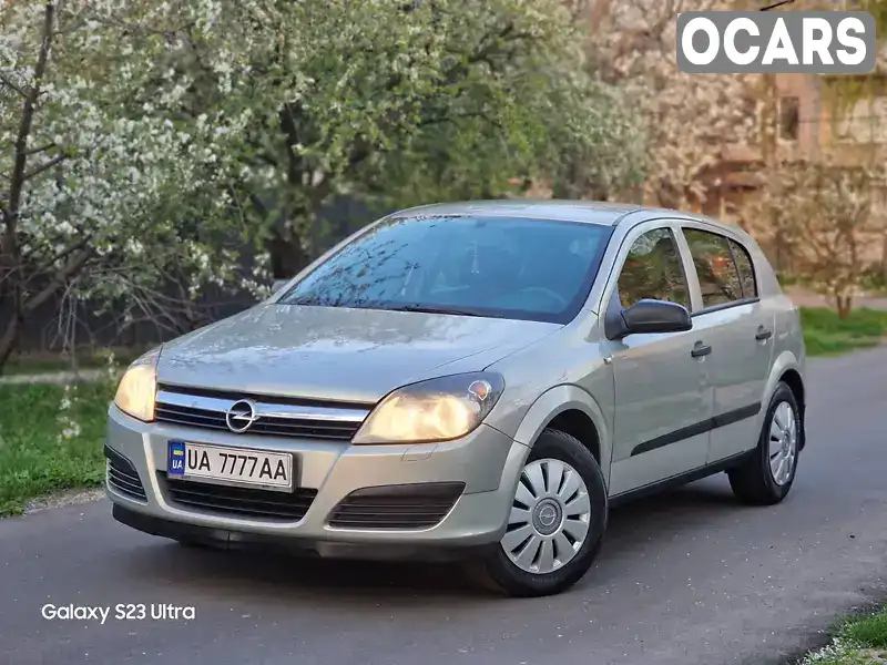 Хетчбек Opel Astra 2006 1.4 л. Ручна / Механіка обл. Черкаська, Черкаси - Фото 1/21