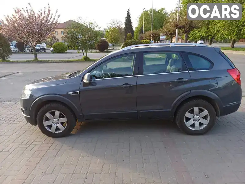 Позашляховик / Кросовер Chevrolet Captiva 2011 2.4 л. Автомат обл. Закарпатська, Ужгород - Фото 1/10