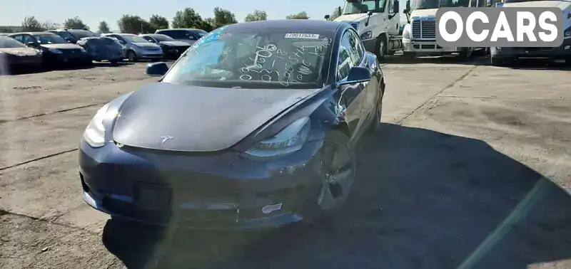 Седан Tesla Model 3 2018 null_content л. Автомат обл. Київська, Київ - Фото 1/9
