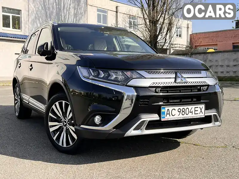 Позашляховик / Кросовер Mitsubishi Outlander 2021 2.36 л. Варіатор обл. Волинська, Ковель - Фото 1/21