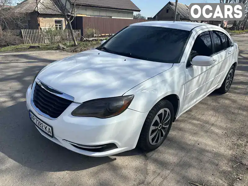 Седан Chrysler 200 2012 2.4 л. Автомат обл. Запорожская, Запорожье - Фото 1/20