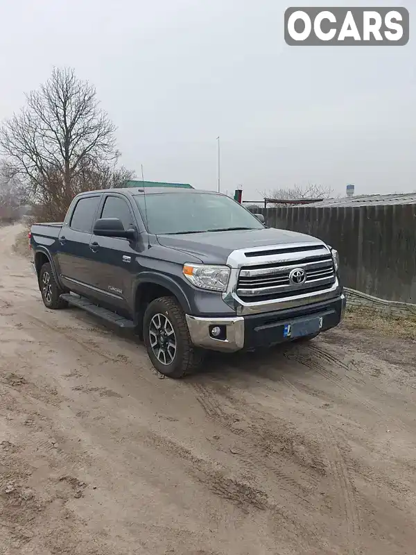 Пікап Toyota Tundra 2017 5.7 л. Автомат обл. Харківська, Харків - Фото 1/13