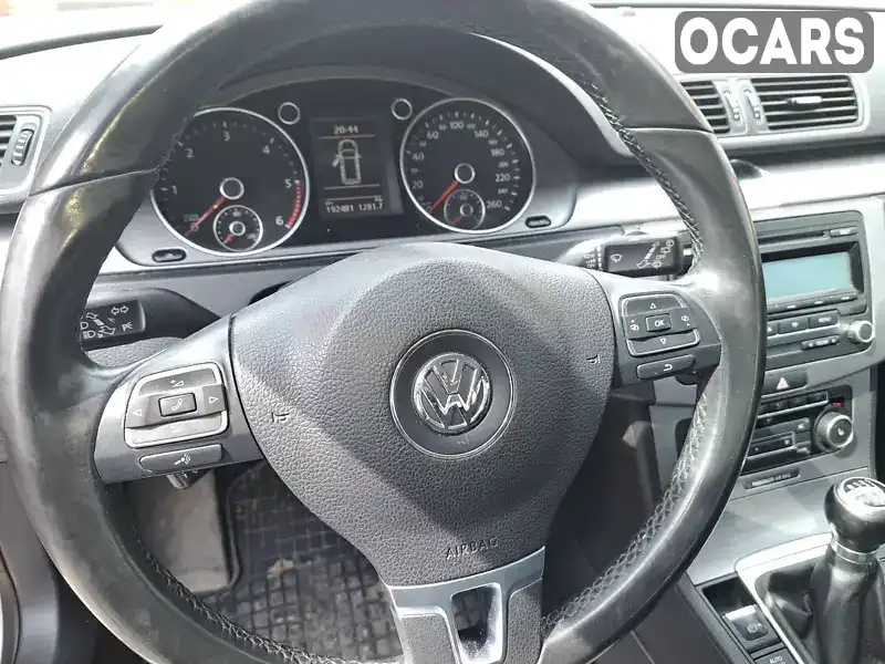 Седан Volkswagen Passat 2011 2 л. Ручна / Механіка обл. Чернівецька, Хотин - Фото 1/21