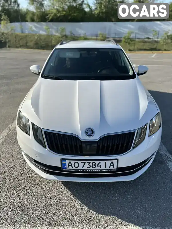 Универсал Skoda Octavia 2017 1.97 л. Автомат обл. Закарпатская, Ужгород - Фото 1/12