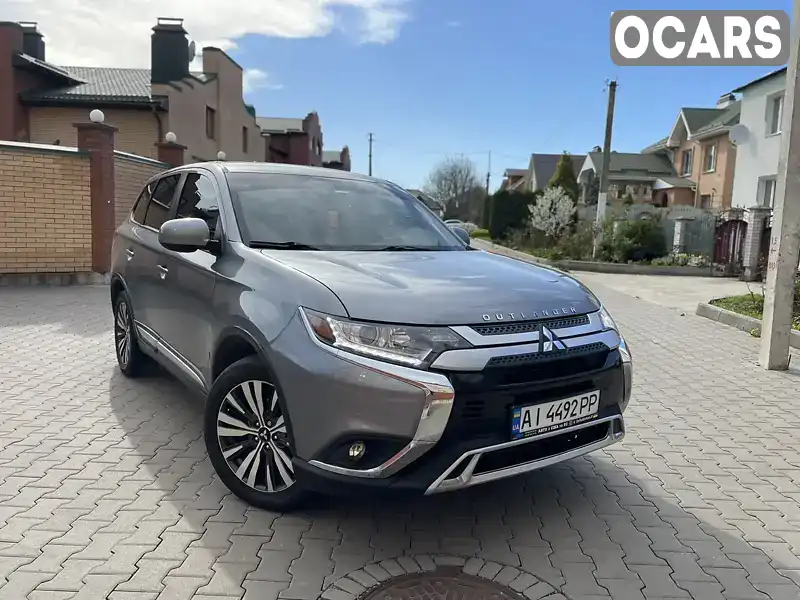 Позашляховик / Кросовер Mitsubishi Outlander 2018 2.36 л. Автомат обл. Київська, Біла Церква - Фото 1/21