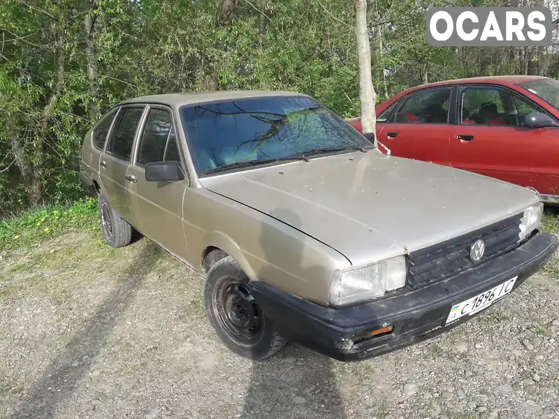 Хэтчбек Volkswagen Passat 1985 1.8 л. Ручная / Механика обл. Черновицкая, Черновцы - Фото 1/15