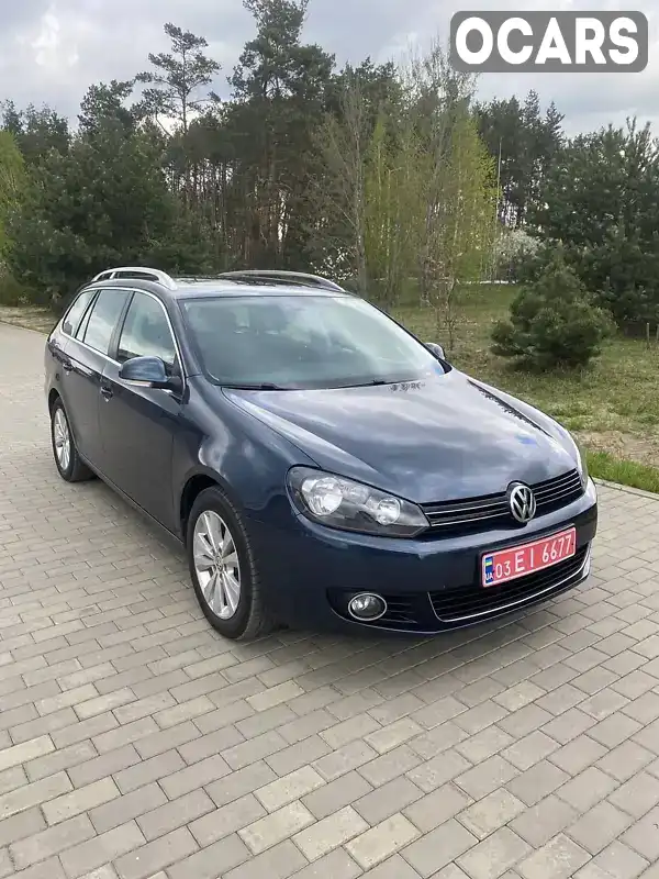 Универсал Volkswagen Golf 2010 1.6 л. Ручная / Механика обл. Ровенская, Костополь - Фото 1/21