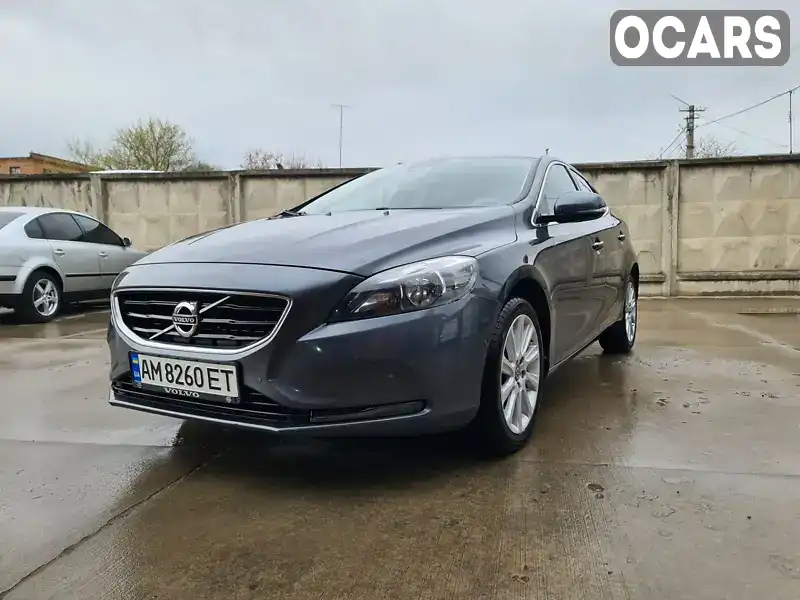 Хетчбек Volvo V40 2013 1.56 л. Ручна / Механіка обл. Житомирська, Житомир - Фото 1/6