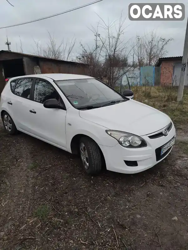 Хэтчбек Hyundai i30 2009 1.4 л. Ручная / Механика обл. Сумская, Ахтырка - Фото 1/4