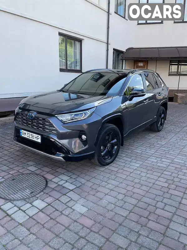 Позашляховик / Кросовер Toyota RAV4 2021 2.49 л. Варіатор обл. Київська, Київ - Фото 1/17