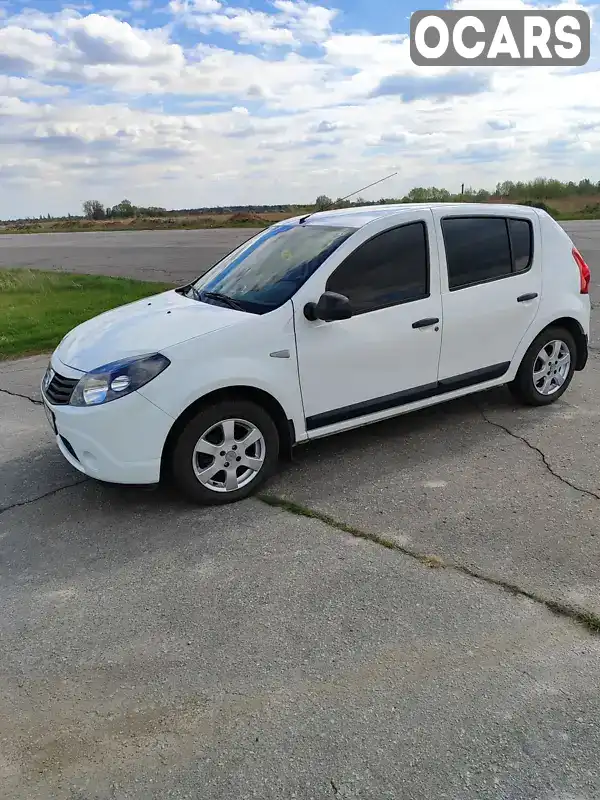 Хэтчбек Dacia Sandero 2009 1.39 л. Ручная / Механика обл. Житомирская, Малин - Фото 1/15