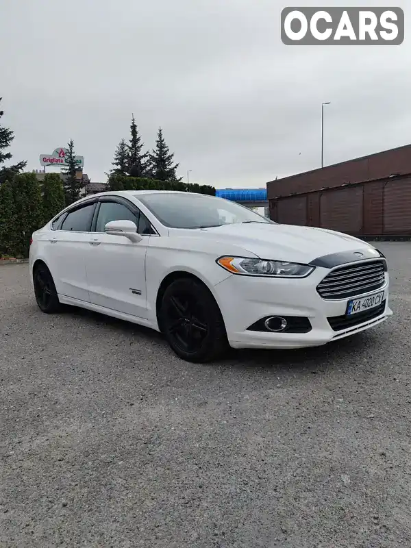 Седан Ford Fusion 2015 2 л. Варіатор обл. Київська, Київ - Фото 1/15