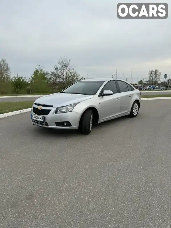 Седан Chevrolet Cruze 2012 1.8 л. Автомат обл. Київська, Київ - Фото 1/21