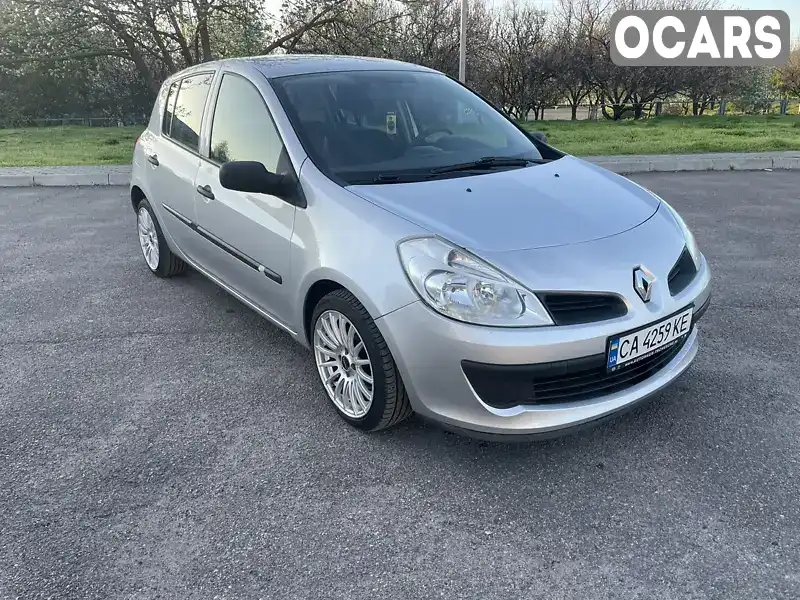 Хэтчбек Renault Clio 2007 1.15 л. Ручная / Механика обл. Черкасская, Черкассы - Фото 1/21