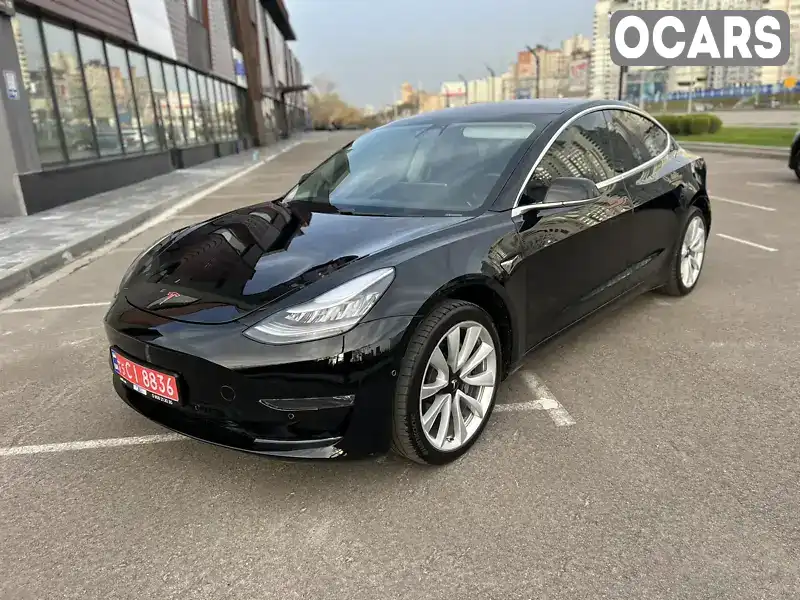 Седан Tesla Model 3 2018 null_content л. Автомат обл. Киевская, Киев - Фото 1/13