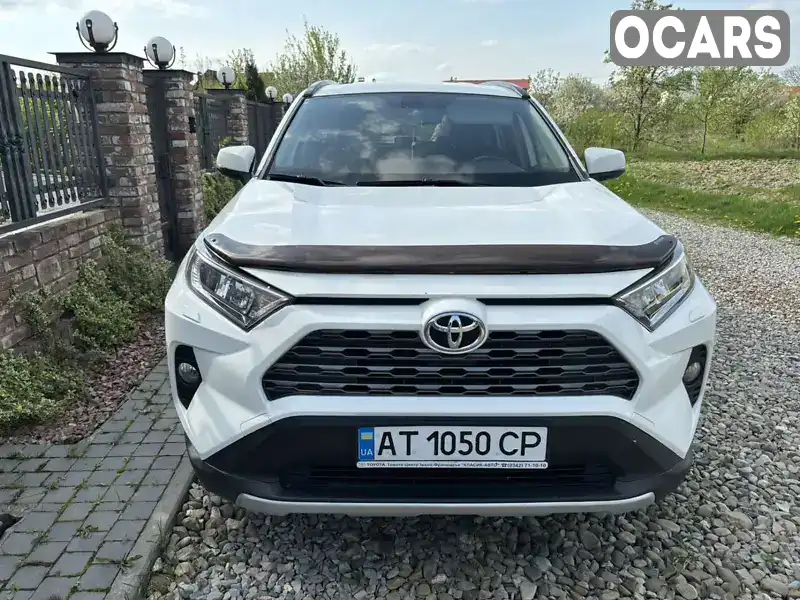 Внедорожник / Кроссовер Toyota RAV4 2019 1.99 л. Автомат обл. Ивано-Франковская, Ивано-Франковск - Фото 1/11