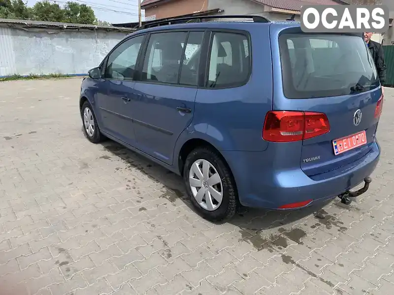 Минивэн Volkswagen Touran 2011 1.6 л. Ручная / Механика обл. Львовская, Червоноград - Фото 1/21