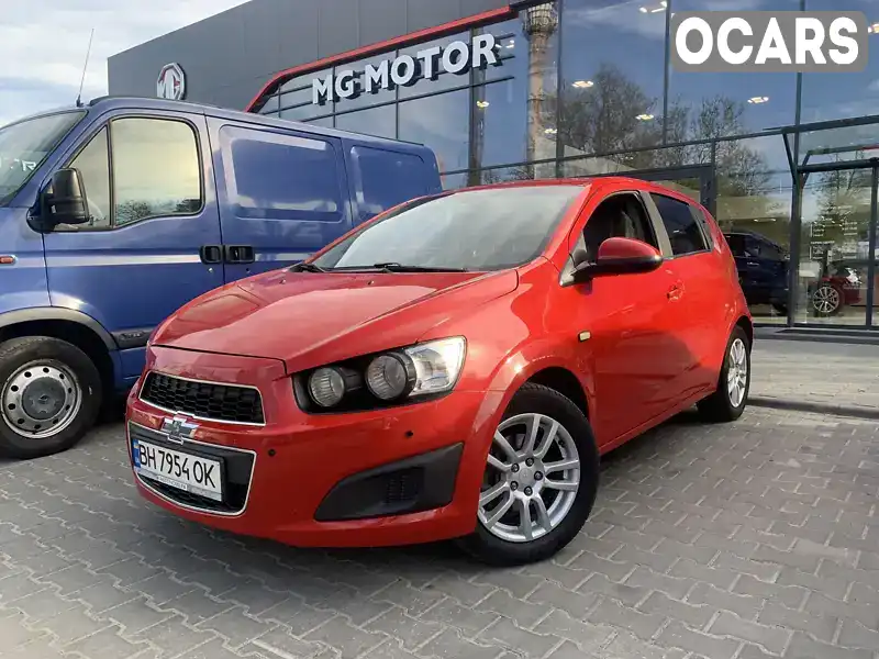 Хэтчбек Chevrolet Sonic 2013 1.8 л. Автомат обл. Одесская, Одесса - Фото 1/21