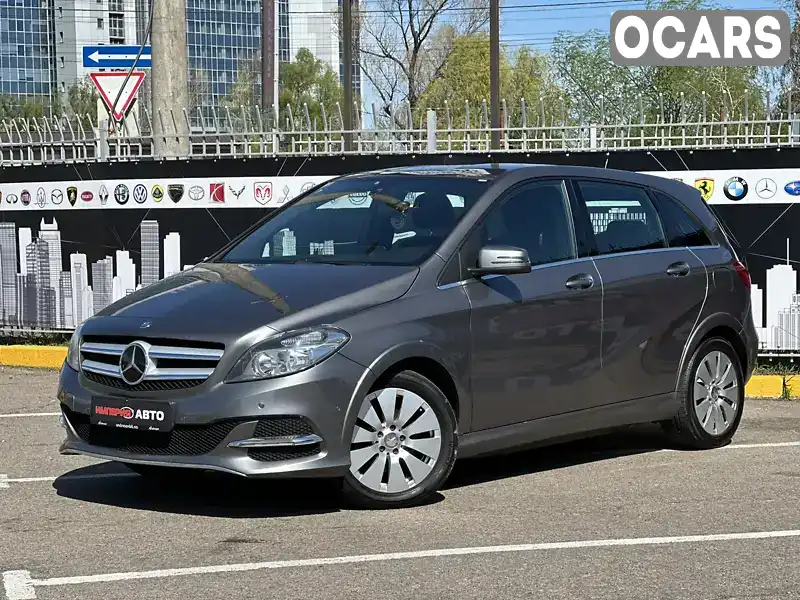 Хэтчбек Mercedes-Benz B-Class 2015 null_content л. Автомат обл. Киевская, Киев - Фото 1/21