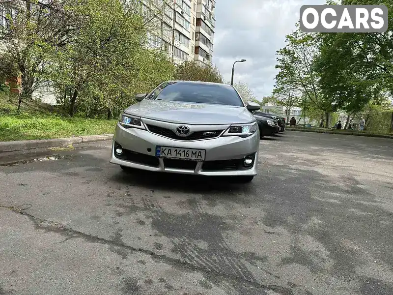 Седан Toyota Camry 2014 2.49 л. Автомат обл. Киевская, Киев - Фото 1/15