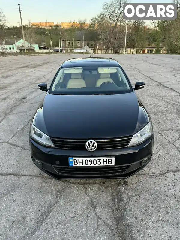 Седан Volkswagen Jetta 2013 1.97 л. Автомат обл. Одеська, Одеса - Фото 1/21