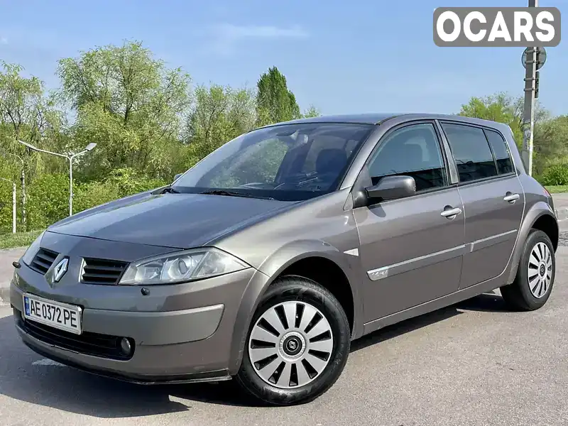 Седан Renault Megane 2003 1.6 л. обл. Дніпропетровська, Кам'янське (Дніпродзержинськ) - Фото 1/21