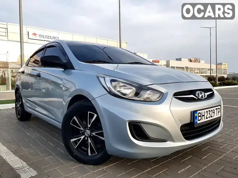 Седан Hyundai Accent 2011 1.4 л. Ручна / Механіка обл. Миколаївська, Миколаїв - Фото 1/17