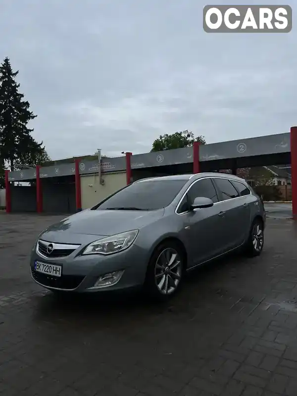 Універсал Opel Astra 2011 1.7 л. Ручна / Механіка обл. Рівненська, Дубно - Фото 1/21