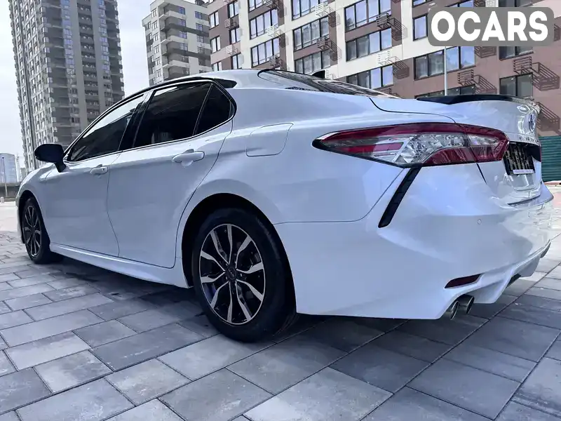 Седан Toyota Camry 2019 3.46 л. Автомат обл. Київська, Київ - Фото 1/21