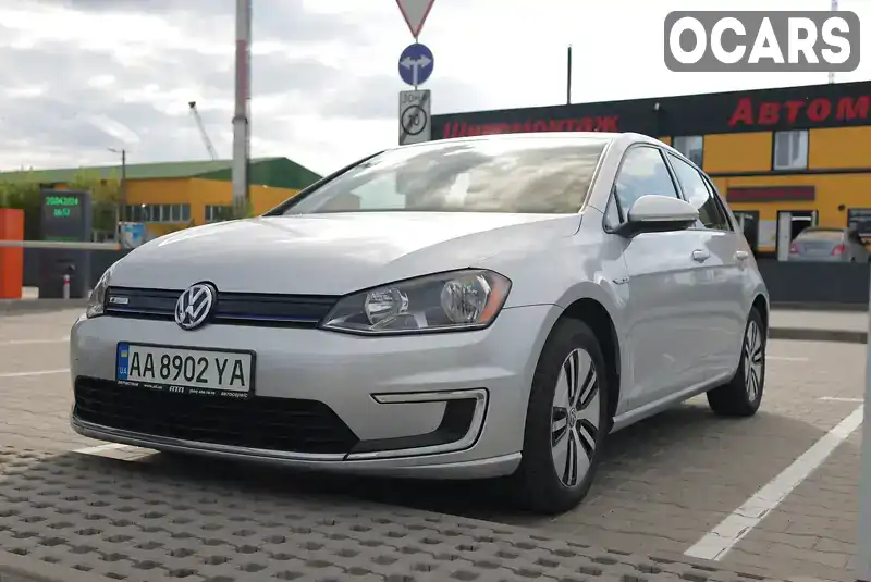 Хетчбек Volkswagen e-Golf 2016 null_content л. Автомат обл. Київська, Вишневе - Фото 1/21