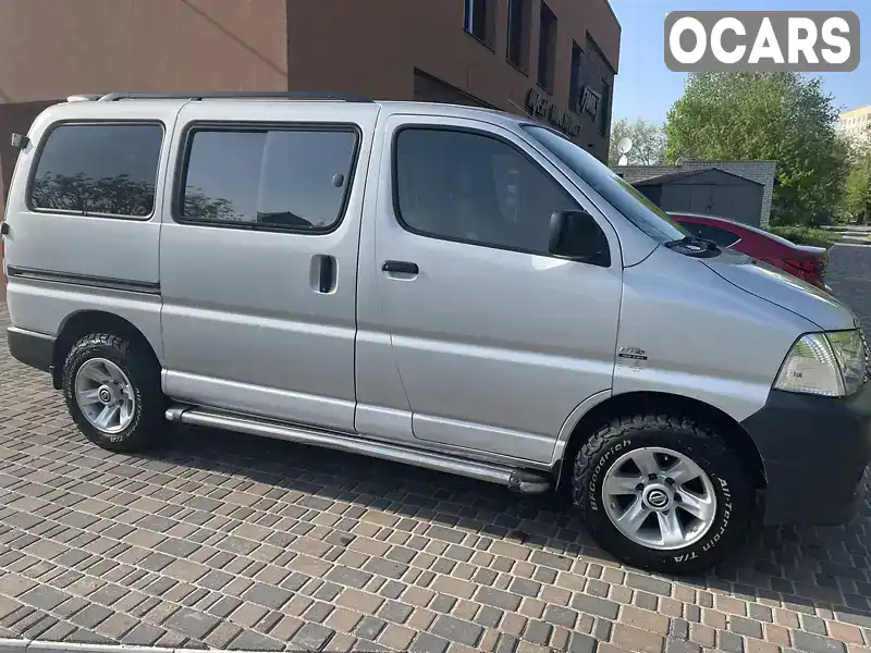 Минивэн Toyota Hiace 2008 2.49 л. Ручная / Механика обл. Днепропетровская, Новомосковск - Фото 1/16