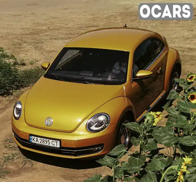 Хэтчбек Volkswagen Beetle 2016 1.4 л. Автомат обл. Киевская, Киев - Фото 1/9