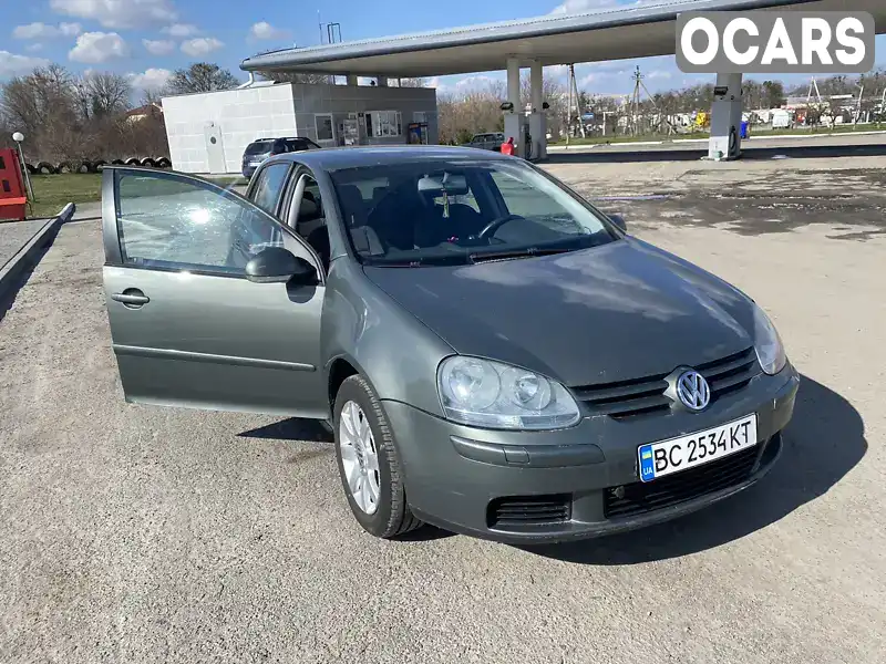 Хетчбек Volkswagen Golf 2004 1.6 л. Ручна / Механіка обл. Львівська, Радехів - Фото 1/21