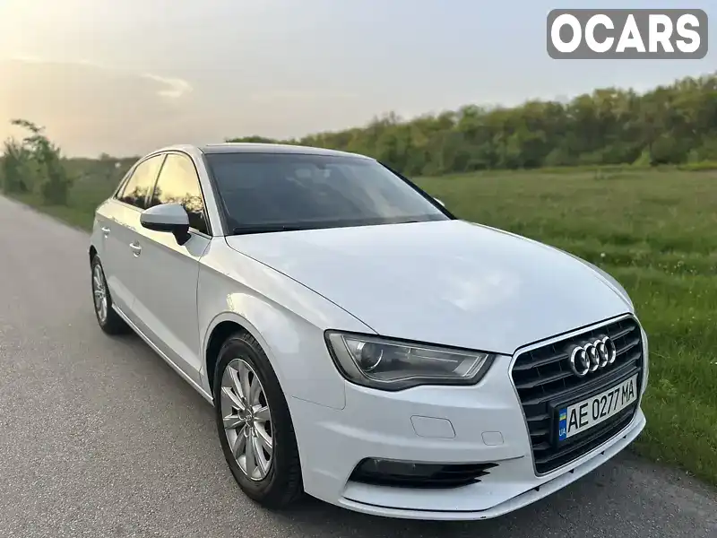 Седан Audi A3 2015 1.6 л. Автомат обл. Днепропетровская, Днепр (Днепропетровск) - Фото 1/21