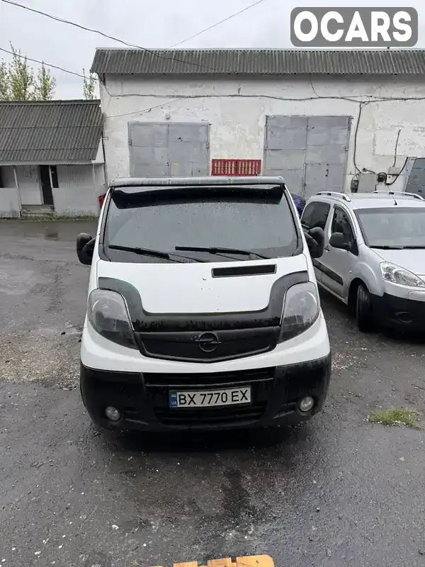 Минивэн Opel Vivaro 2007 2 л. Ручная / Механика обл. Хмельницкая, Хмельницкий - Фото 1/8