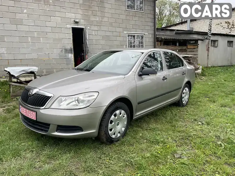 Ліфтбек Skoda Octavia 2009 1.6 л. Ручна / Механіка обл. Рівненська, Дубно - Фото 1/16