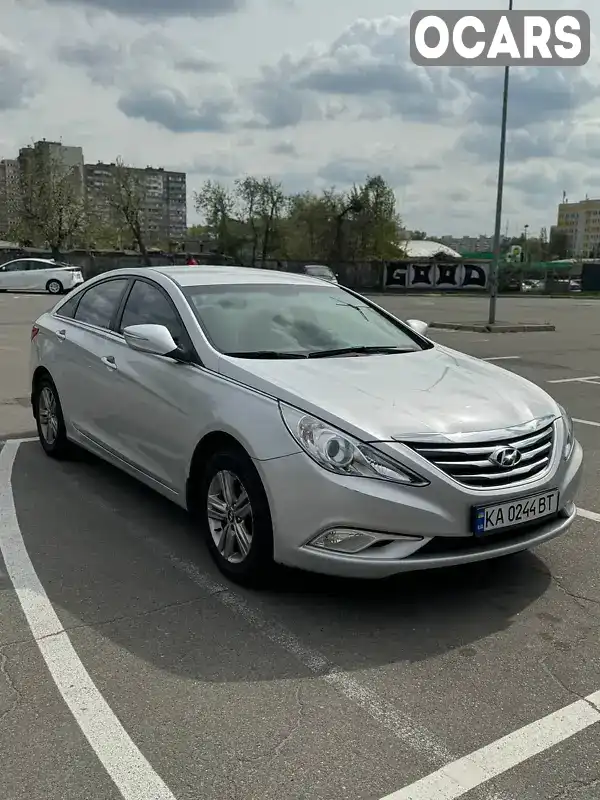 Седан Hyundai Sonata 2014 2 л. Автомат обл. Киевская, Киев - Фото 1/18