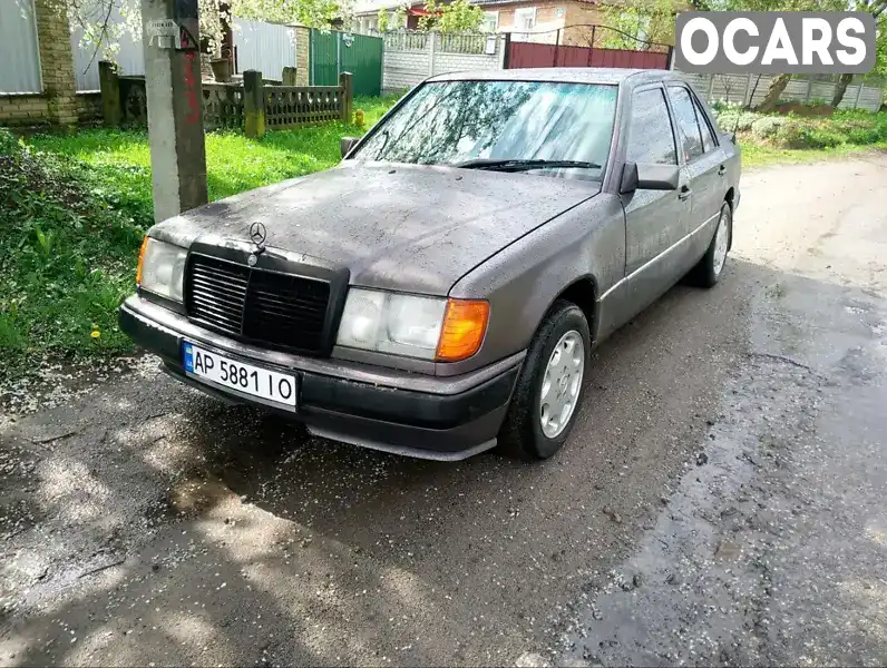 Седан Mercedes-Benz E-Class 1993 2.5 л. Ручная / Механика обл. Винницкая, Винница - Фото 1/21