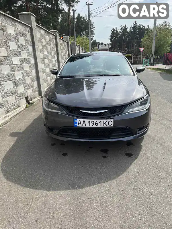 Седан Chrysler 200 2015 2.4 л. Автомат обл. Київська, Київ - Фото 1/10