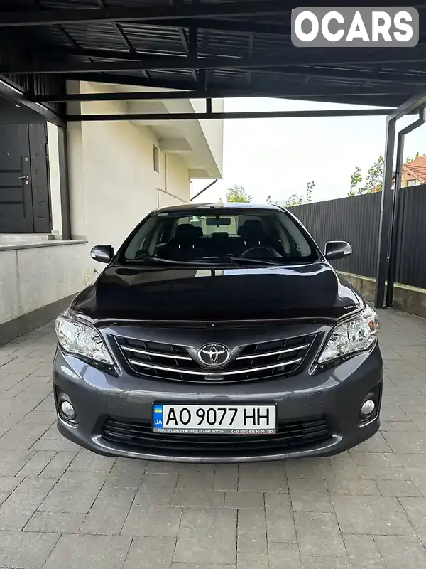 Седан Toyota Corolla 2012 1.6 л. Ручная / Механика обл. Закарпатская, Ужгород - Фото 1/15