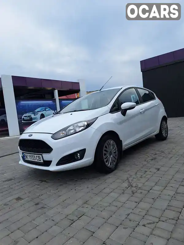 Хэтчбек Ford Fiesta 2017 1.24 л. Ручная / Механика обл. Ровенская, Ровно - Фото 1/9