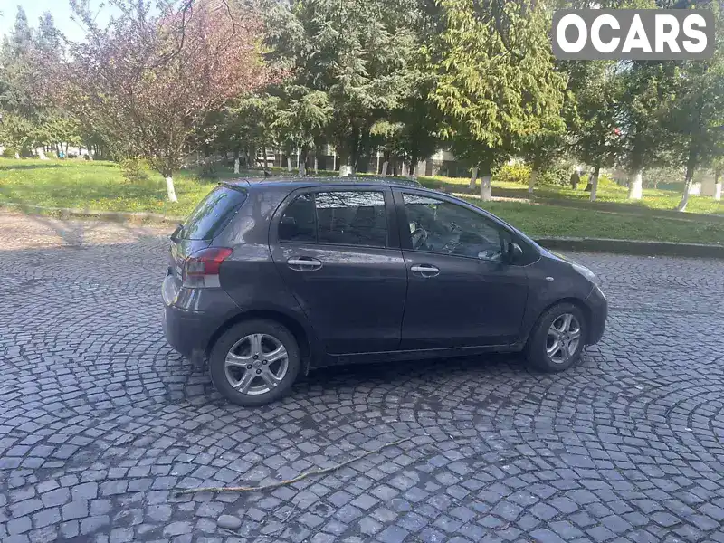 Хетчбек Toyota Yaris 2010 1.36 л. Ручна / Механіка обл. Закарпатська, Хуст - Фото 1/5